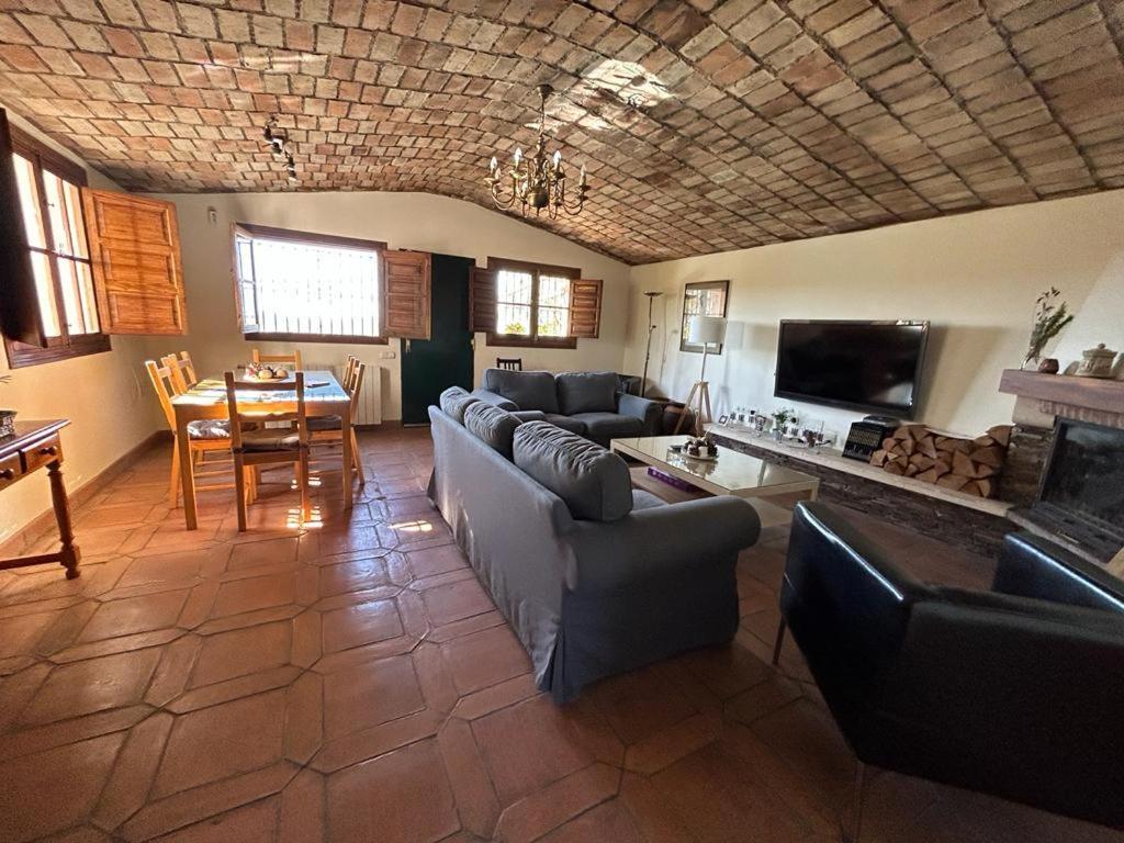 Cupiana Piscina Privada Ferienhaus