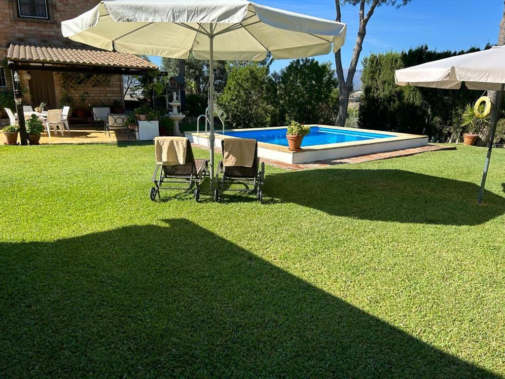 Cupiana Piscina Privada Ferienhaus
